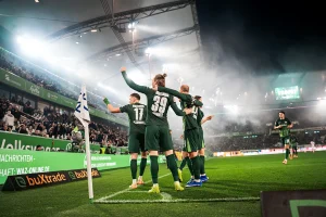 Wolfsburg salvo grazie a Hecking: la svolta che ha evitato il disastro