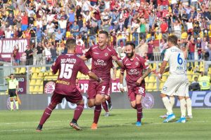 Livorno, Varese e Piacenza: le grandi decadute del calcio italiano che sognano il ritorno