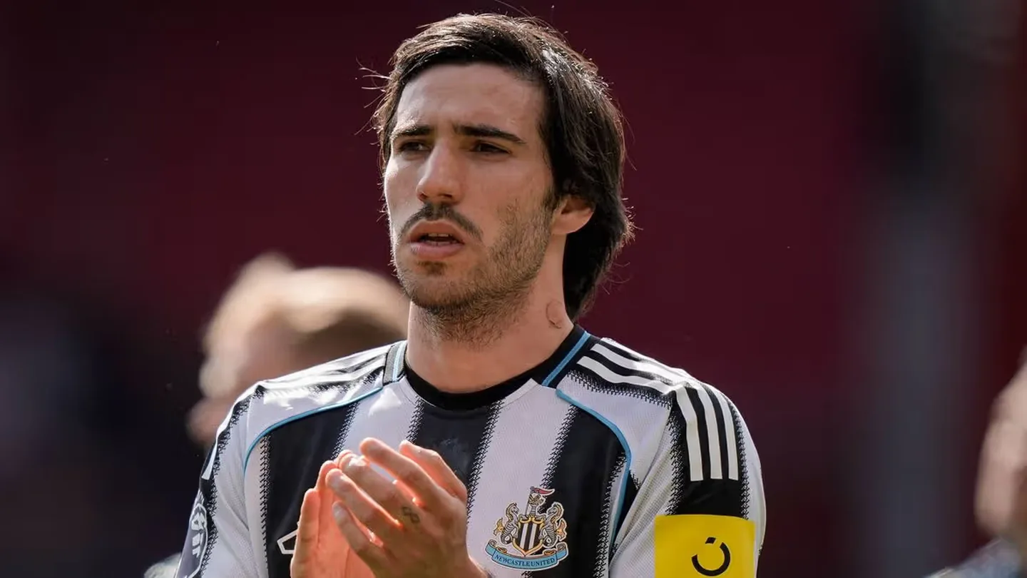 Tonali sul mercato, il Manchester United ci pensa: Newcastle pronto ad ascoltare offerte